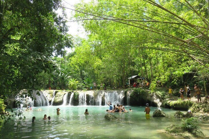 Cambugahay Falls