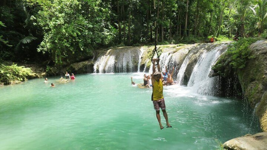 Cambugahay Falls