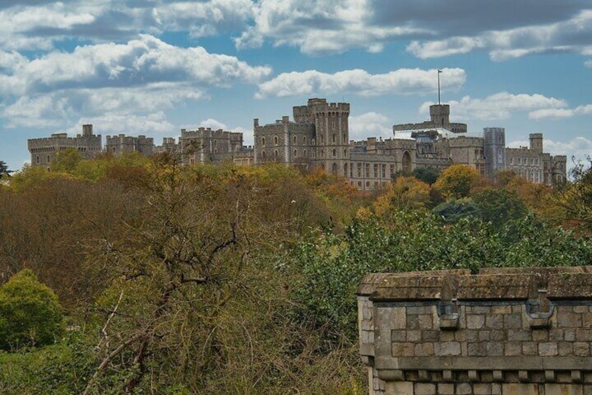 Full Day Private Tour in Windsor Castle and Hampton Court Palace