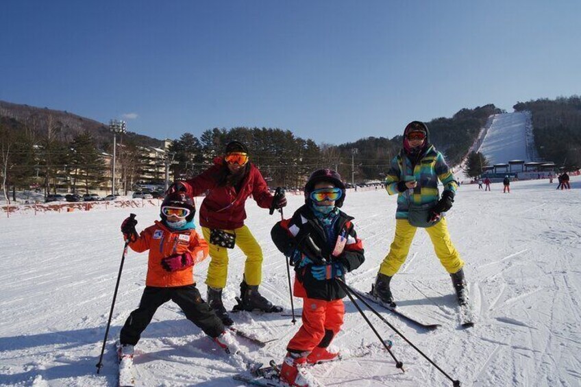 Snow skiing with National licensed Instructor in Korea