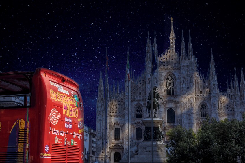 Milan Night Tour by Open Bus