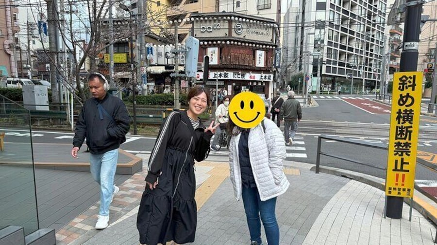 Sugamo Walking Tour and Takoyaki Making in a Japanese Home