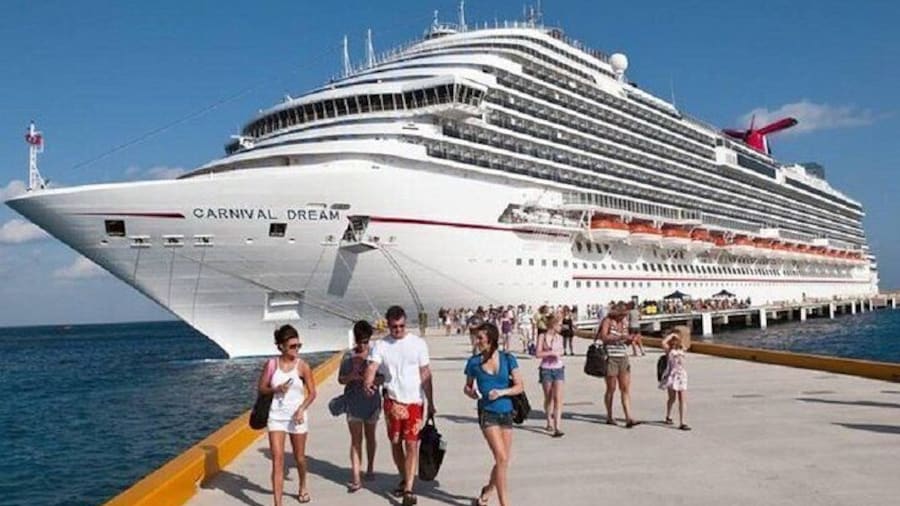 Enjoy a personalized adventure!
Our private tour from San Antonio to Valparaiso & Casablanca offers an unforgettable experience for up to 4 people.
https://www.valparaisoprivatetours.com/