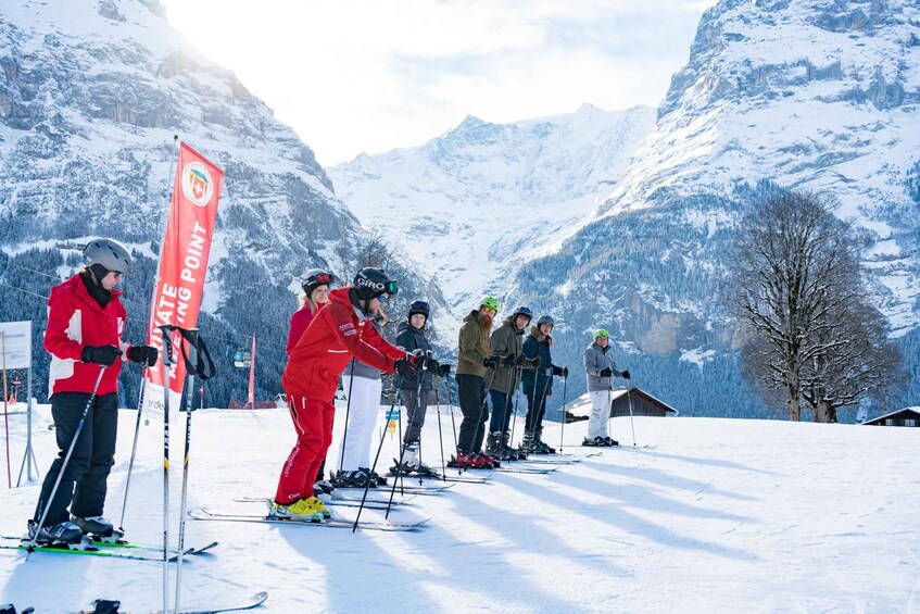 From Interlaken: Afternoon Ski Experience for Beginners