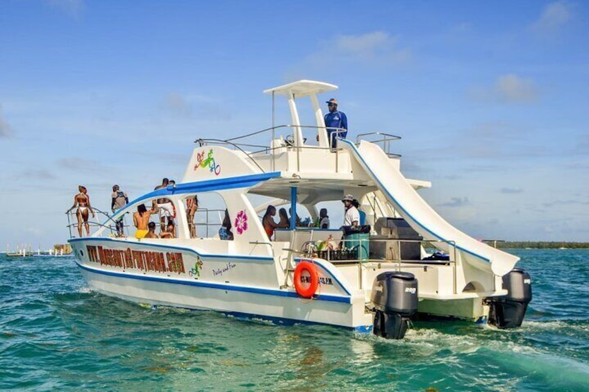 Punta Cana Private Party Boat Snorkeling Cruise with Open Bar