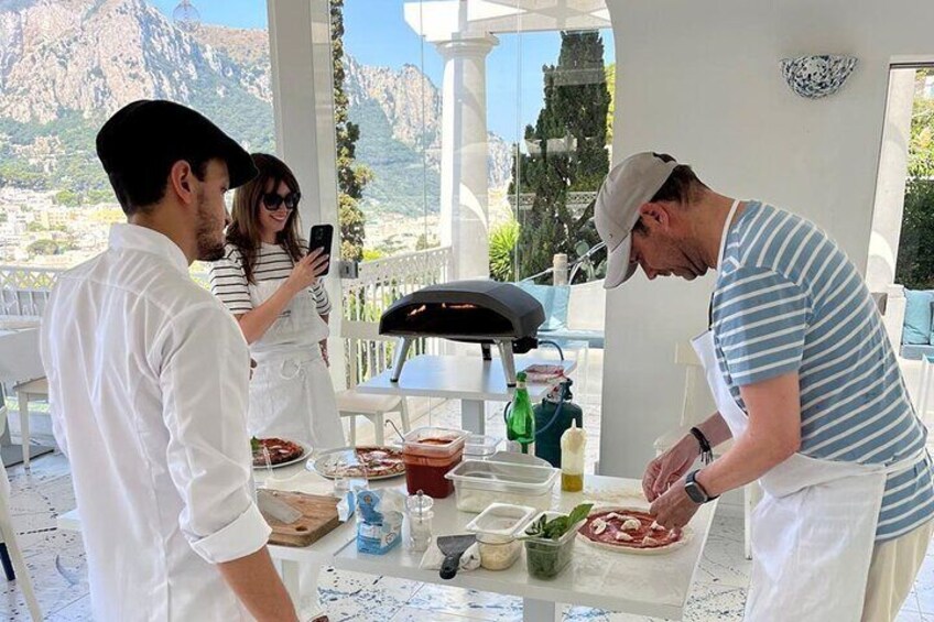 Capri: Small Group Pizza Making Class with Wine & Tiramisu