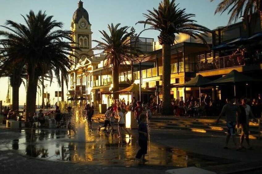 Discover Glenelg Walking Tour