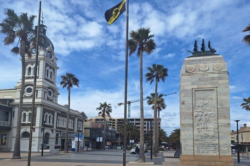 Discover Glenelg Walking Tour