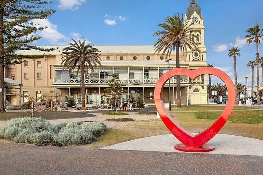 Discover Glenelg Walking Tour