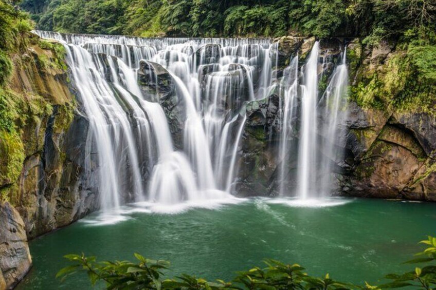 Taiwan, Shifen Waterfall