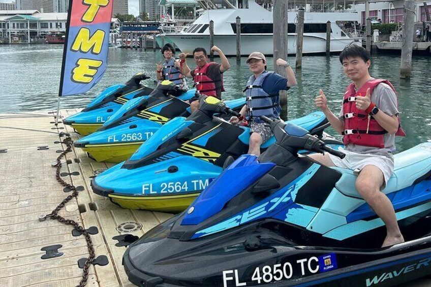 Jetski tour around the biscayne bay and the millionaire row
