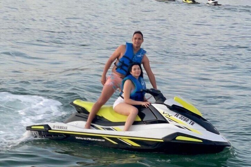 Jetski tour around the biscayne bay and the millionaire row