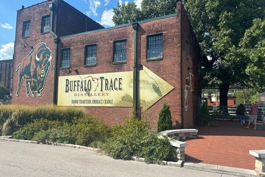 Private Tour of Horses Bourbon and Chocolate Delights in Kentucky