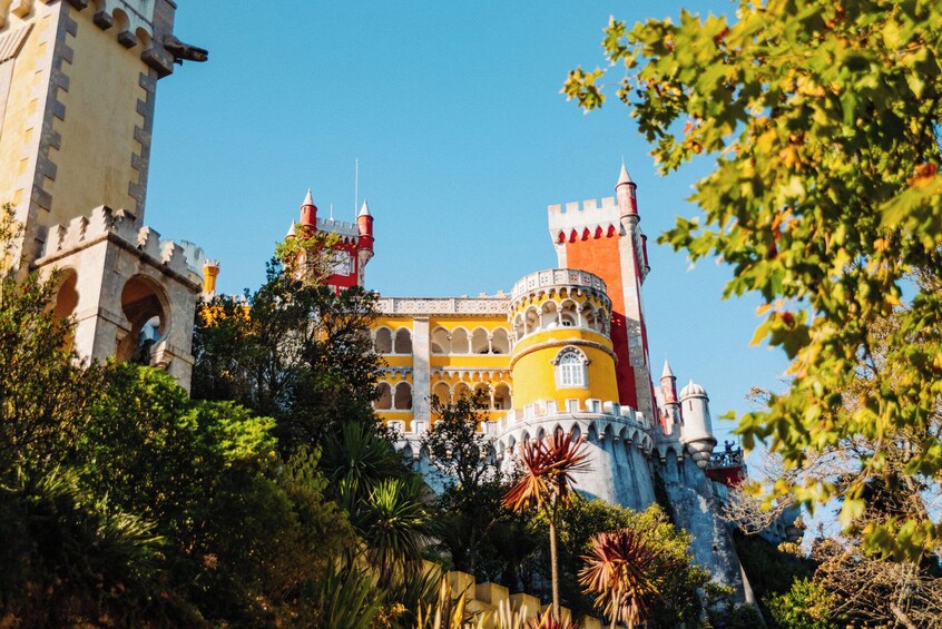 Sintra Day Trip with Exclusive Pre-Opening Pena Palace