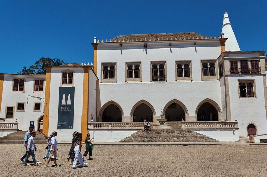 Sintra Day Trip with Exclusive Pre-Opening Pena Palace