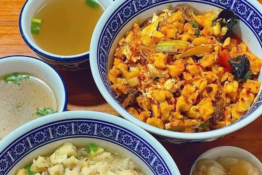 Xi'an Muslim Quarter Walking Food Tour