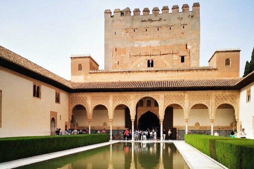 Alhambra Private Tour with Tickets