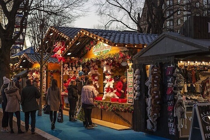 Salisbury and Winchester Christmas Markets Tour from London