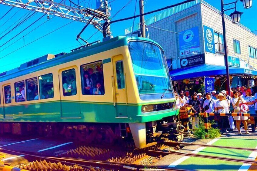 Kamakura Private E-bike Tour Highlights of Samurai Town