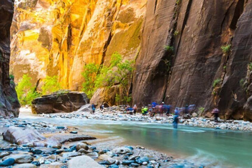 Majesty of 1000 ft walls in the narrows