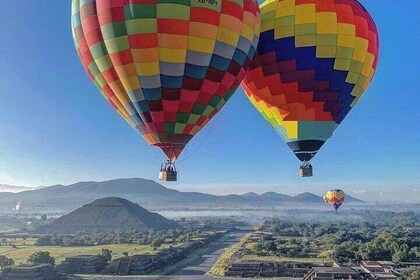 Shared Teotihuacan Balloon Ride with visit to the Basilica