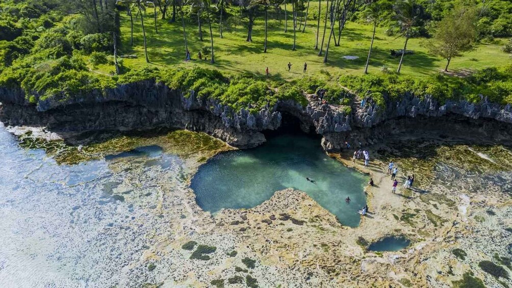 Diani: Snorkeling and Swimming at African Pool in Tiwi Beach