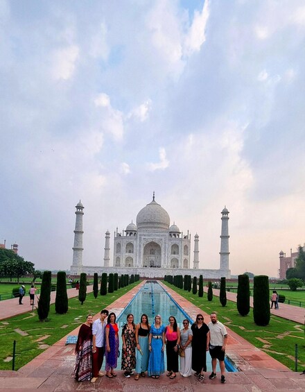 Picture 2 for Activity Agra: Taj Mahal Sunrise Tour