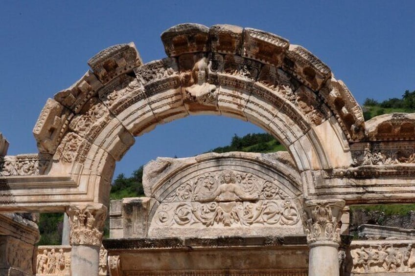 Private Bodrum to Ephesus Tour with Virgin Mary House