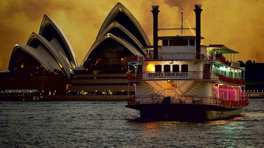 Picture 5 for Activity Sydney Harbour: Cabaret cruise with 3 course dinner