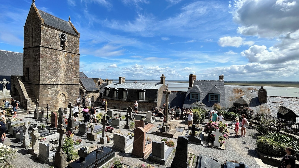 D-Day Beach and Mont Saint-Michel Tour from Paris