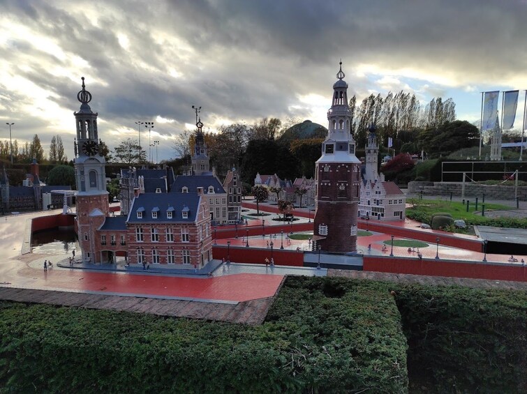 Brussels Expo Village Tour with Mini-Europe Brussels Ticket