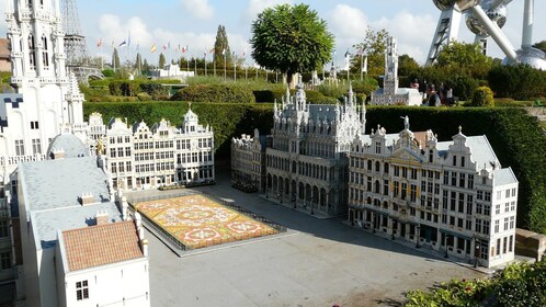 Brussels Expo Village Tour with Mini-Europe Brussels Ticket