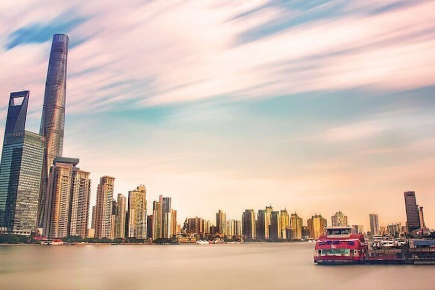 As the largest river in central Shanghai and spanning 113 kilometres, see the sights of the city while sailing down the manmade Huangpu River on this day cruise. 