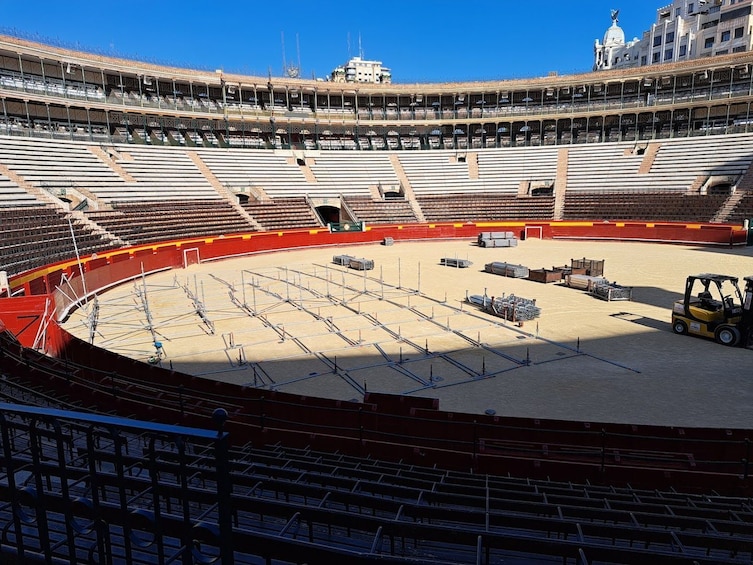 Valencia Highlights Walking Tour with Mestalla Stadium Ticket