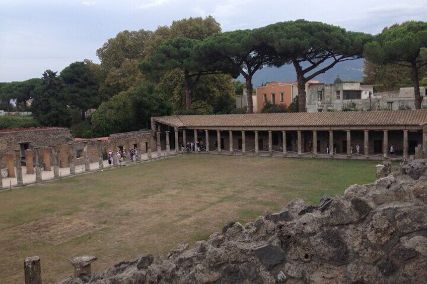 Pompeii Self Guided Tour through Mobile App