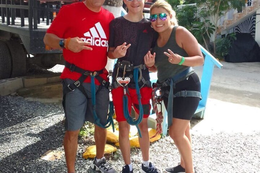 Zipline, Hiking and Suspension Bridges Adventure in Roatan
