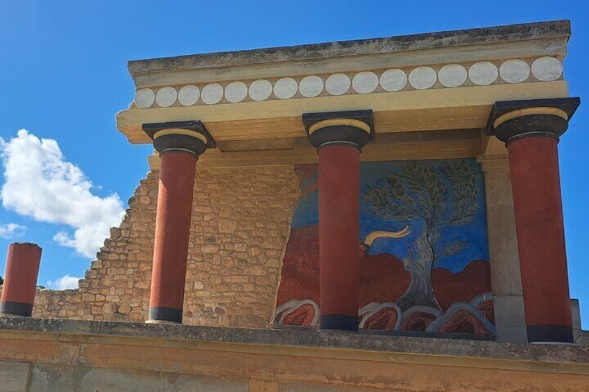 2 Days Tour Knossos Arch Museum Lasithi Plateau and Wine Tasting