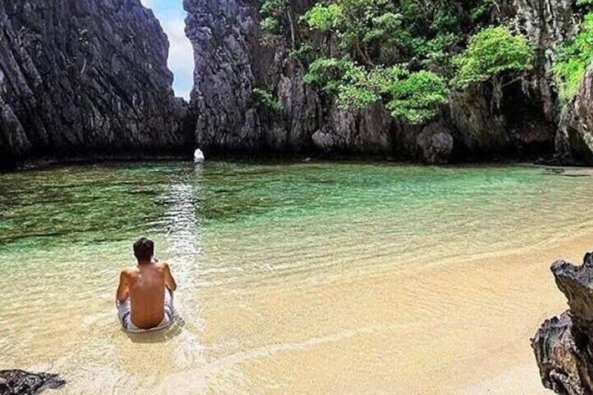 El Nido Shrine and Beach Escapade Private Tour 