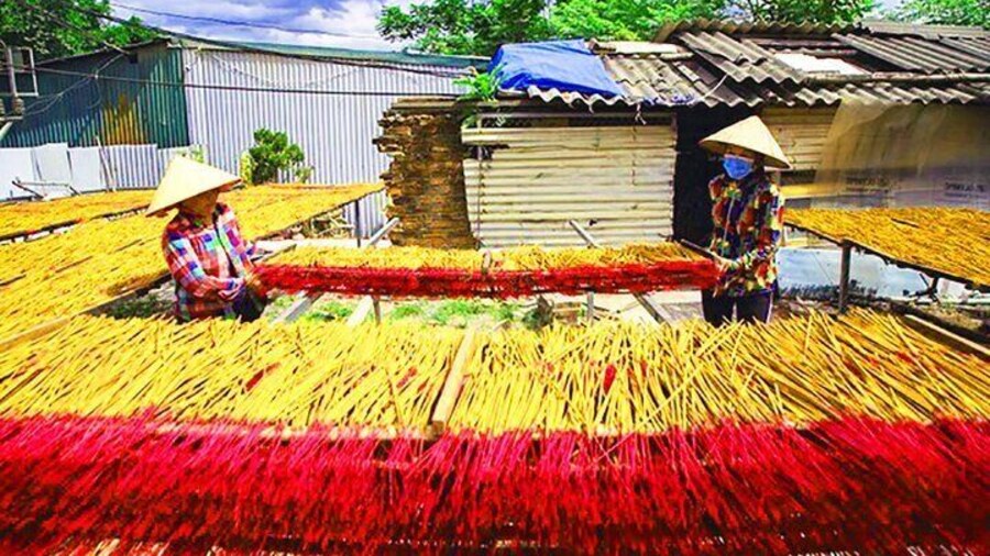 Handmade Incense Making Activity in local village from Hanoi