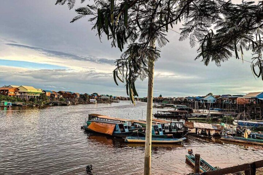 Kampong Khleang Floating Village and Tonle Sap Half Day Tour