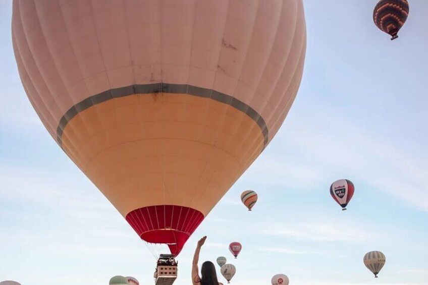 Salda Lake and Hot Air Balloon Tour in Salda