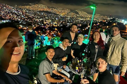 All-Inclusive Comuna 13 Nightlife Bar Crawl with Locals