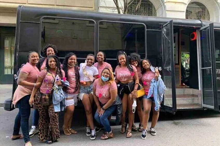 Nola Party Bus 