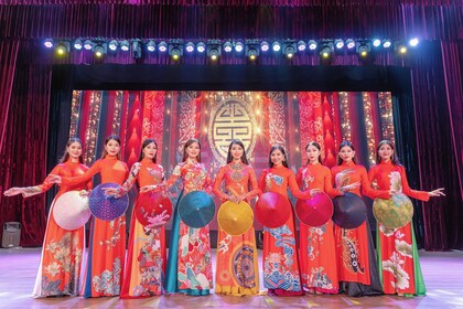 Da Nang: Ao Dai Show -lippu juomineen ja matkamuistoineen: Ao Dai Show -lip...