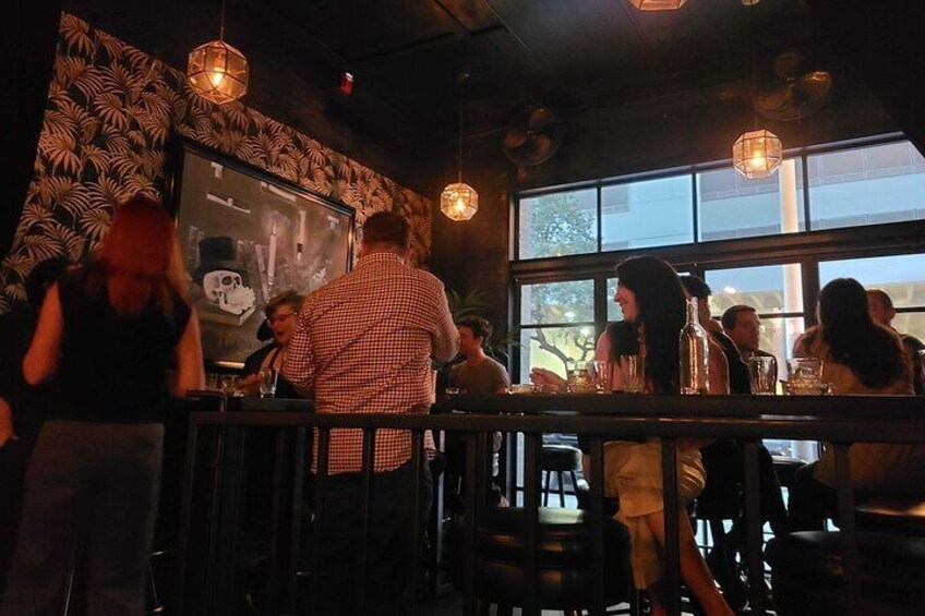 Lost Legends of Texas Cocktail Tour in Austin