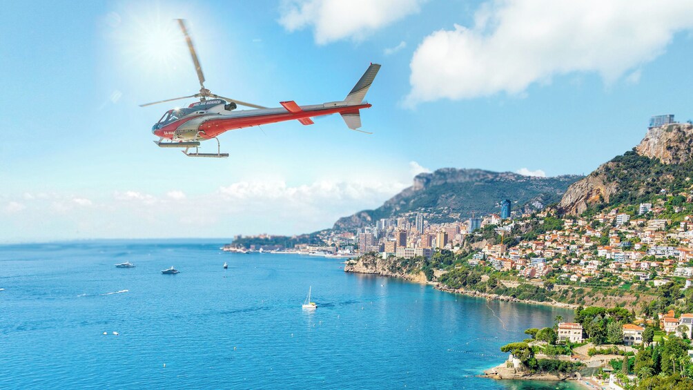 Panoramic flight 20 minutes from Monaco