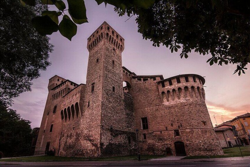 Private Tour of Vignola Castles and Gastronomy in Emilia Romagna (private tour)