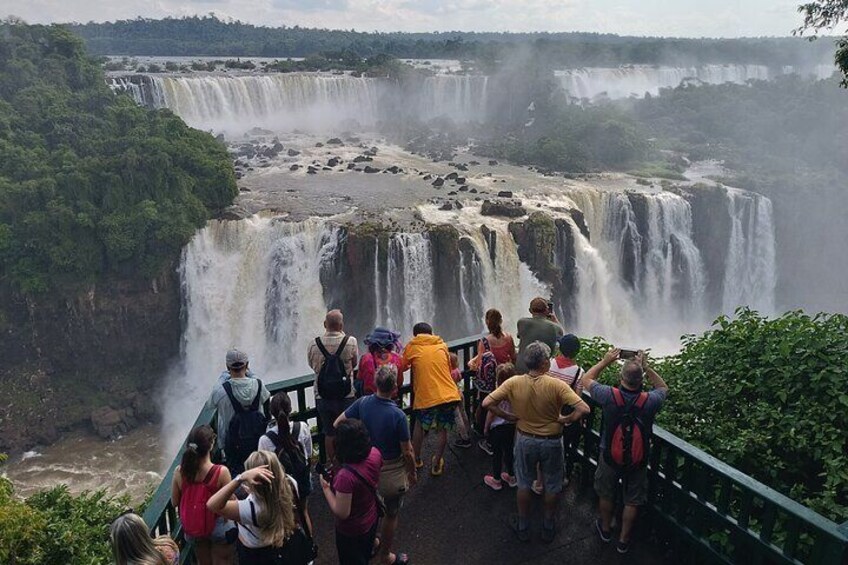 PRIVATE TOUR - Iguacu Waterfalls on the Brazilian side