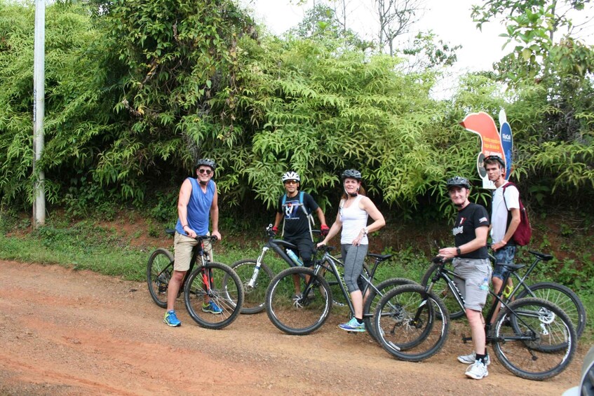 Picture 7 for Activity Cali: Tour the mountain range on a mountain bike