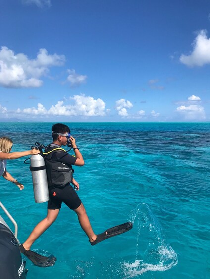 Picture 1 for Activity Bora Bora: Introductory Scuba Diving Lesson